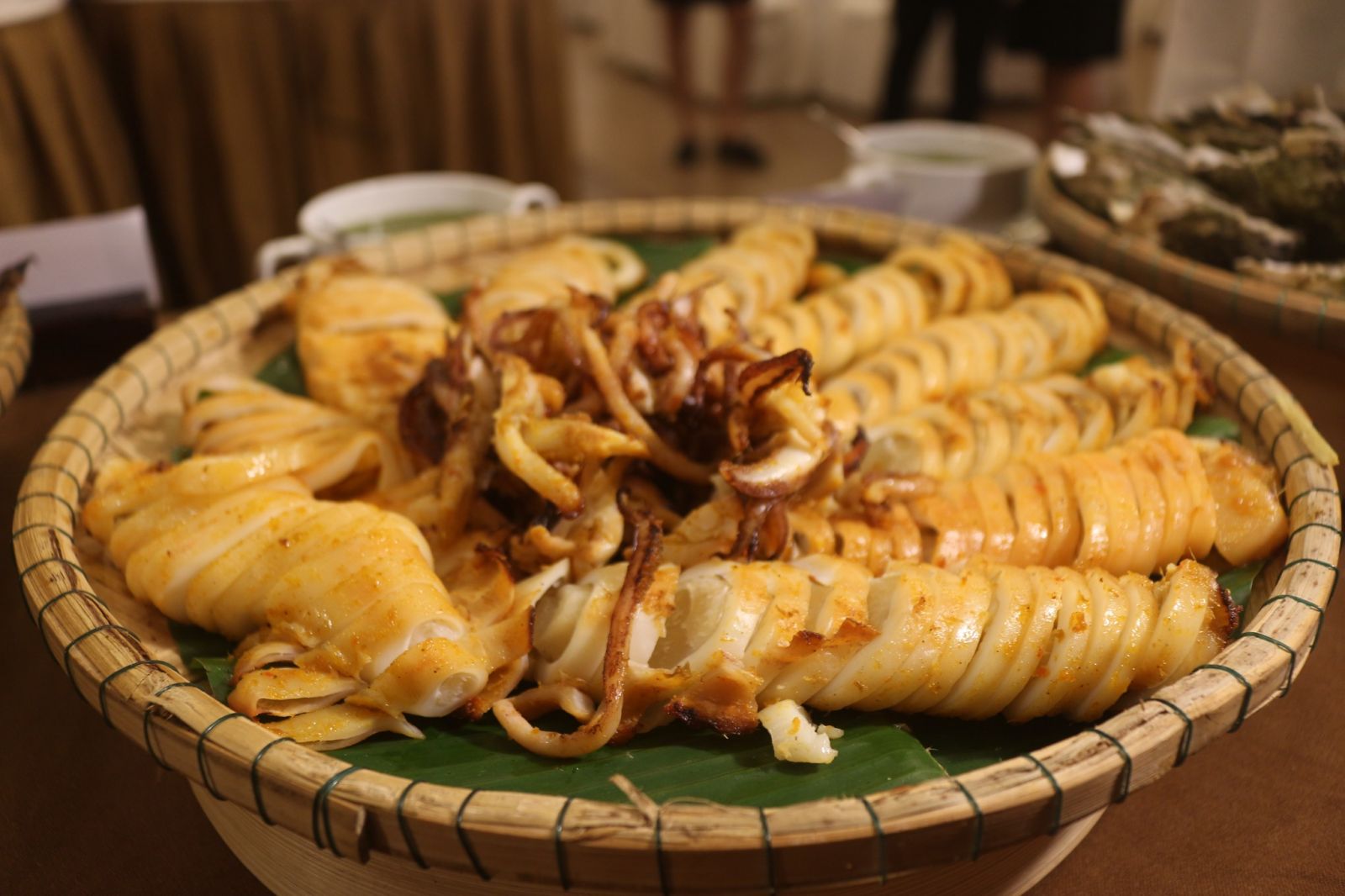 Dai-tiec-buffet-mung-dai-le-tai-Muong-Thanh-Holiday-Hue-2