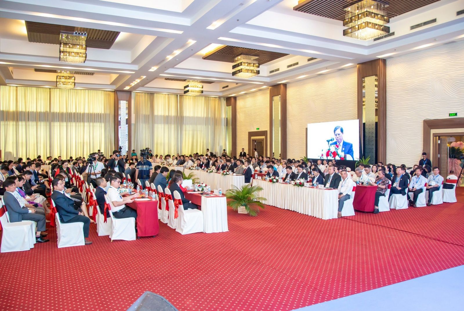 Hoi-nghi-xuc-tien-dau-tu-tai-Muong-Thanh-Luxury-Khanh-Hoa-4