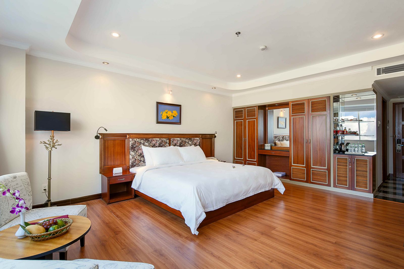 Muong-Thanh-Luxury-Song-Han-phong-nghi