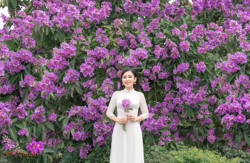 chup-anh-cung-hoa-bang-lang