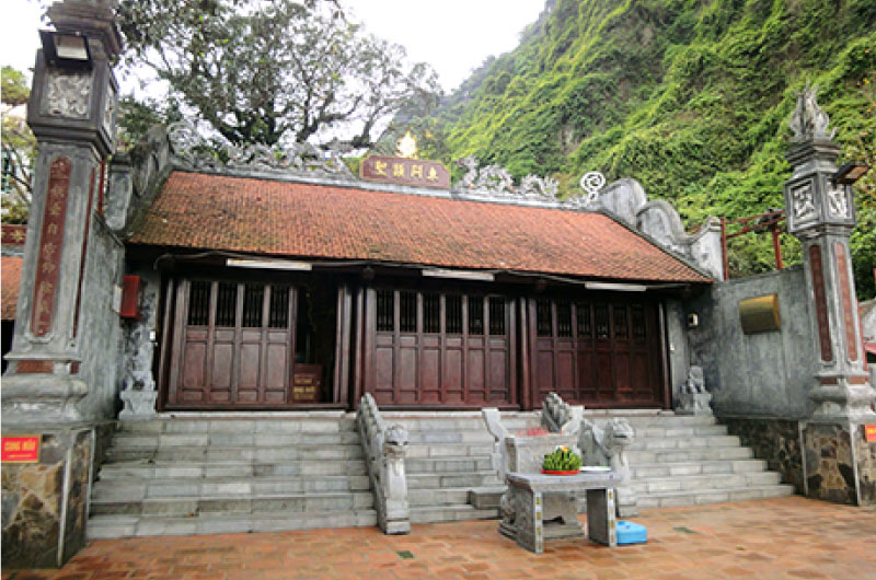 den-duc-ong-tran-quoc-nghien