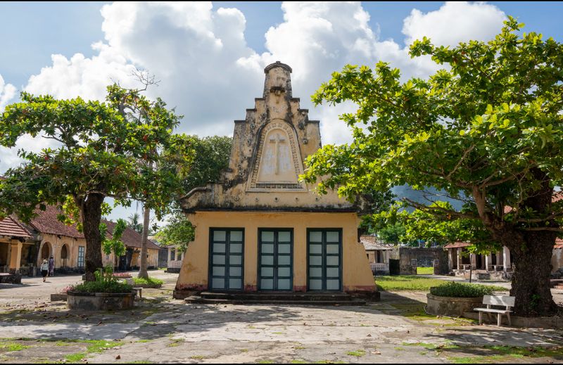 di-tich-lich-su-con-dao
