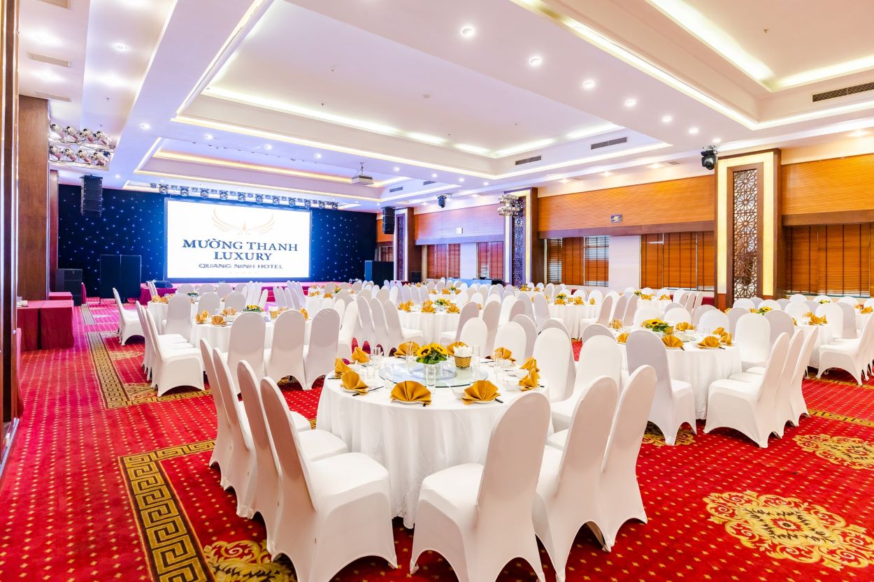 khach-san-Muong-Thanh-Luxury-Quang-Ninh-khong-gian-tiec
