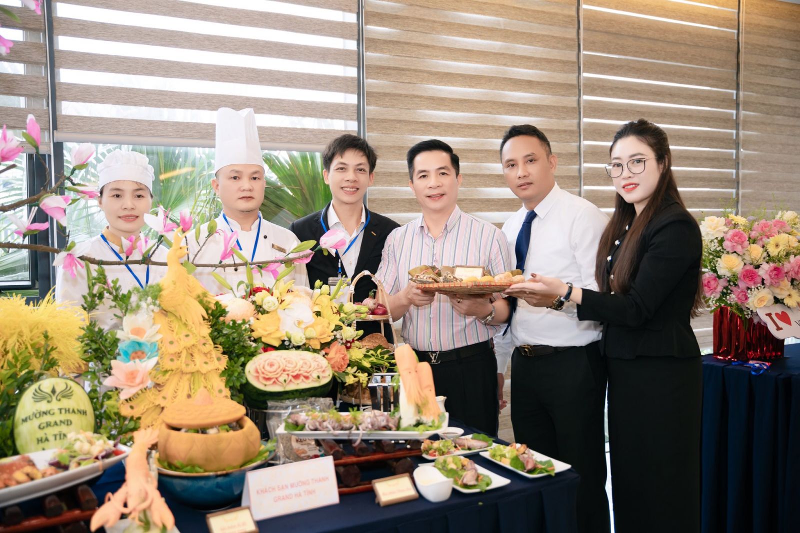 mon-an-tham-du-hoi-thi-am-thuc