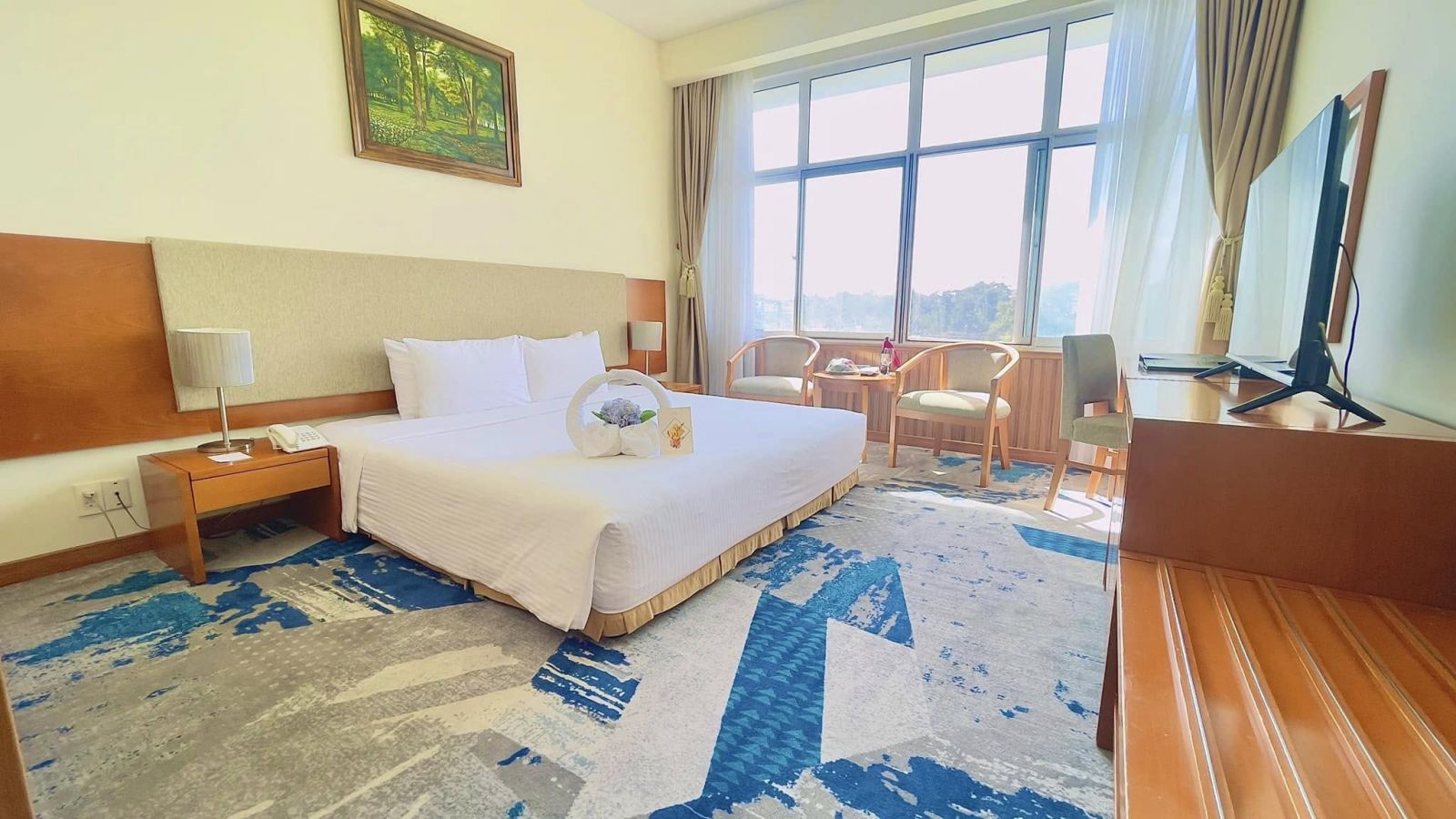 phong-nghi-muong-thanh-holiday-da-lat