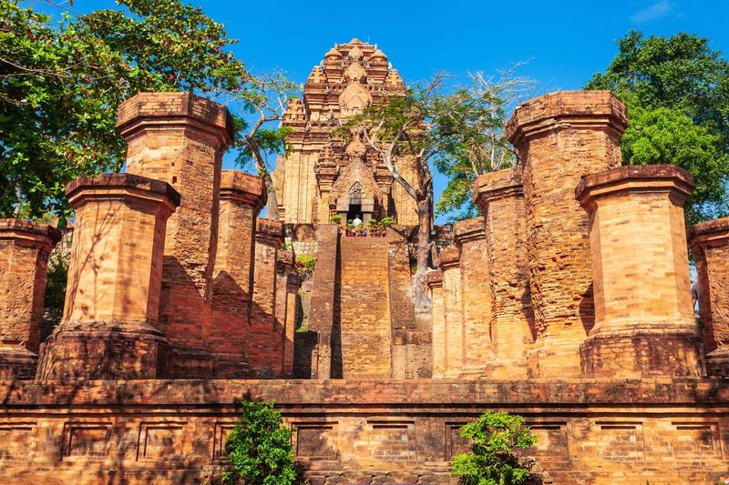 su-co-kinh-thap-ba-ponagar