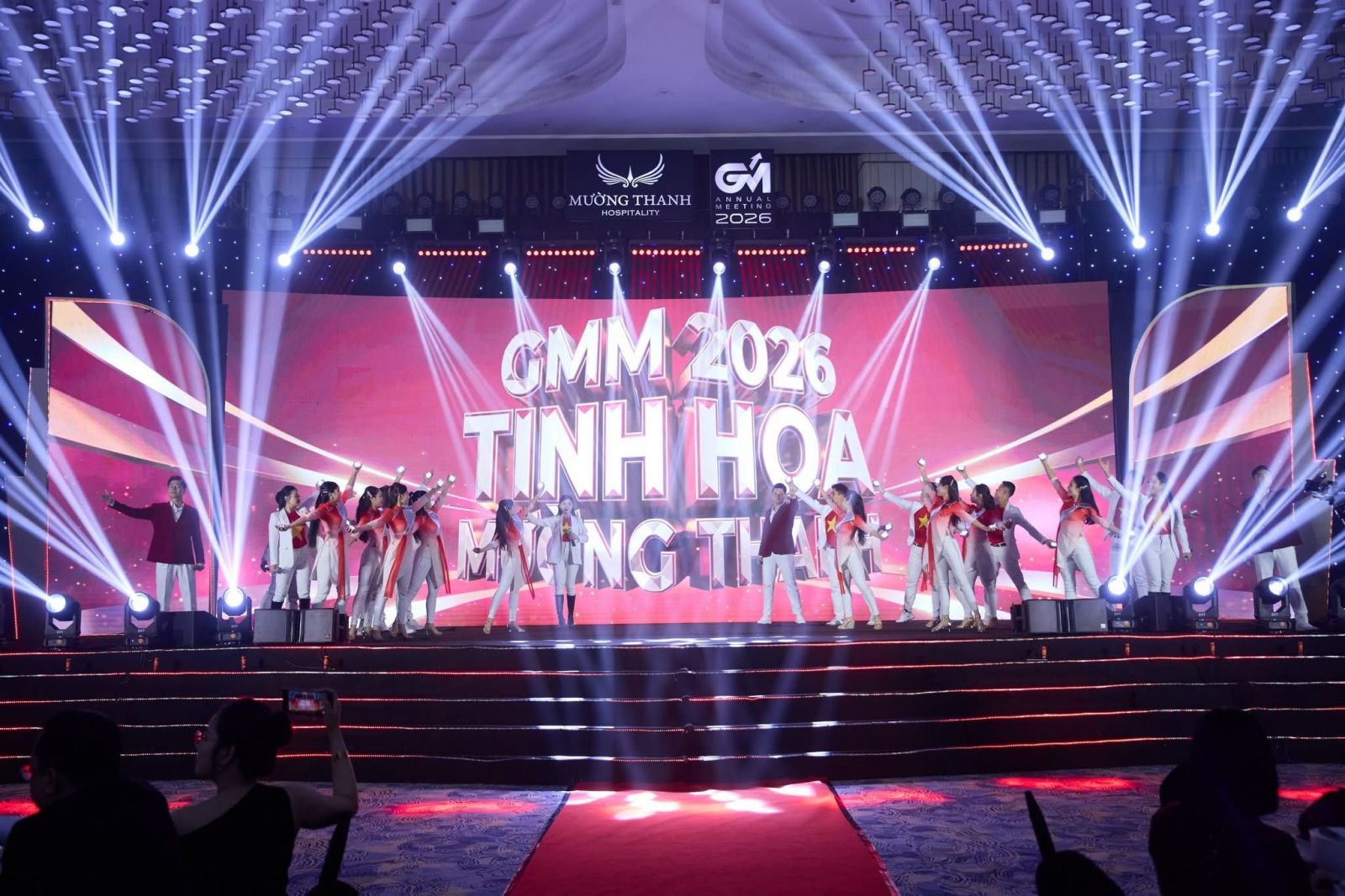 tiet-muc-bieu-dien-trong-gala-dinner-1